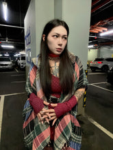 Load image into Gallery viewer, 【 Disorder 】手織布連帽針織披肩外套
